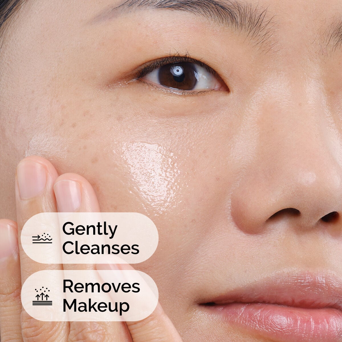squalane-cleanser-z7 ord-squalane-cleanser-model-application-with-benefits.jpg